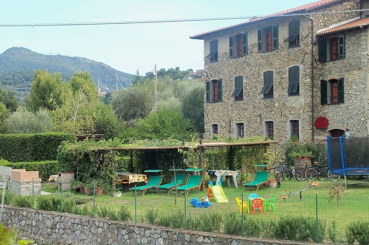 Il Tralcio, bellissimo! in Garlenda, Riviera di Ponente