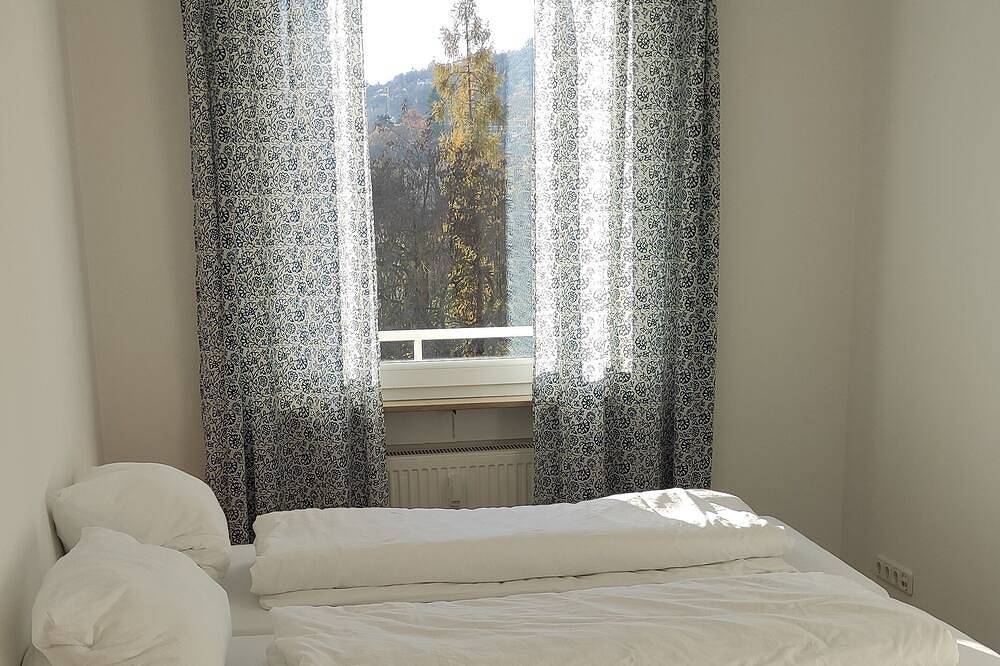 Ganze Wohnung, Ferienwohnung in Würzburg Stadt mit Balkon inkl. Parkplatz vor der Tür in Würzburg, Fränkisches Weinland