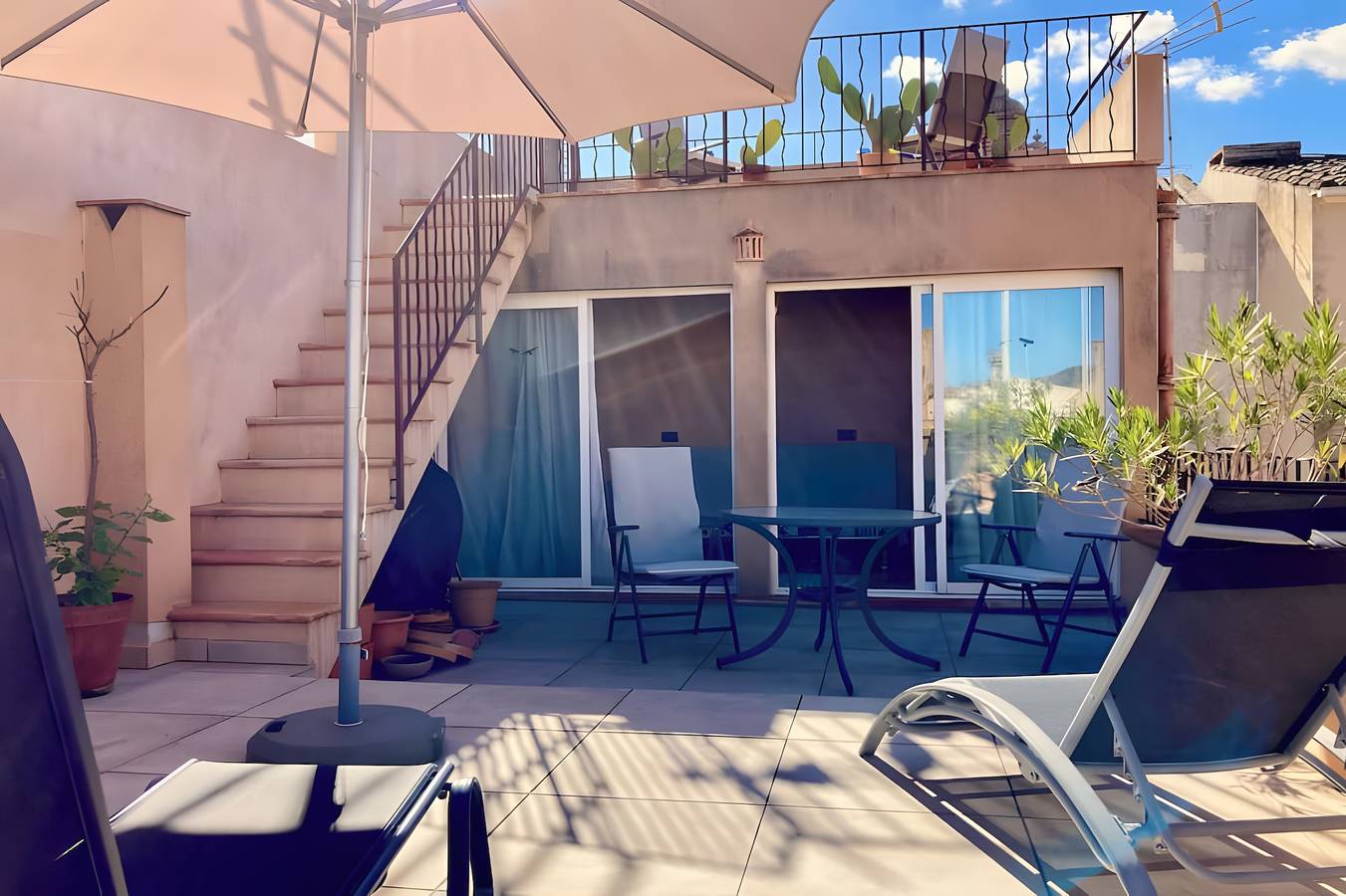 Maison de vacances à Artà avec vue sur la ville et le château, pour 4 personnes in Artà, Majorque de l'Est