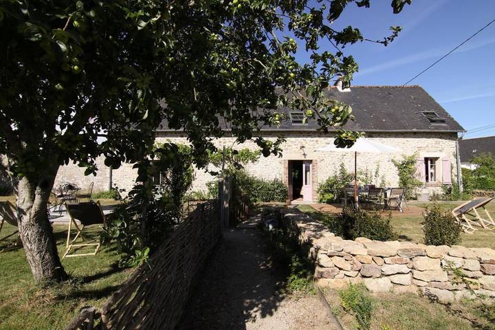 Location de vacances pour 3 personnes, avec jardin à Plumergat - 3