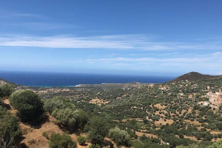 Location de vacances pour 6 personnes, avec Terrasse ainsi que Jardin et Vue à Cateri