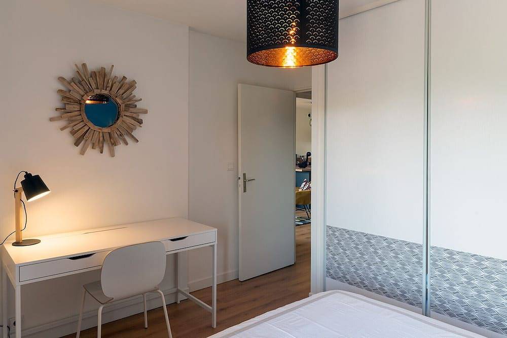 Appartement entier, L' Instant Terrasse - 1 Chambre in Brive-la-Gaillarde, Région de Brive-la-Gaillarde