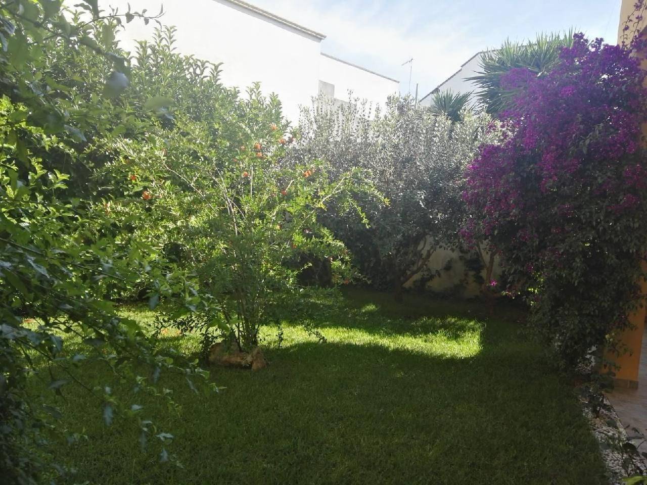 Entire apartment, Cozy Apartment Near Beaches & Dining, 2km from Racale & Taviano Center in Taviano, Gulf of Taranto