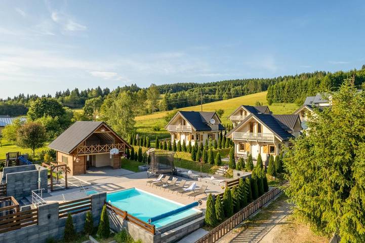 Dom dla 8 osób, z basen i widok oraz balkon w Tylicz