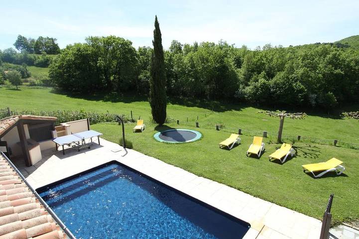Location de vacances pour 8 personnes, avec Terrasse et Jardin à Roumengoux