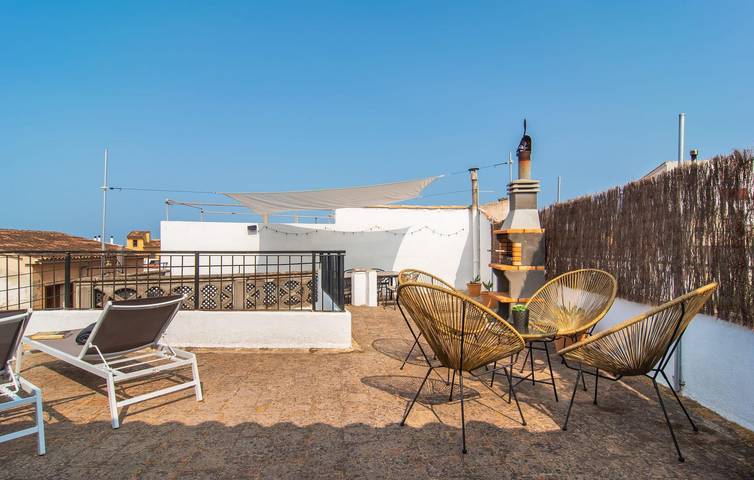 Apartamento con vistas al mar, terraza y barbacoa, a 400m de Capdepera in Capdepera, Mallorca Este