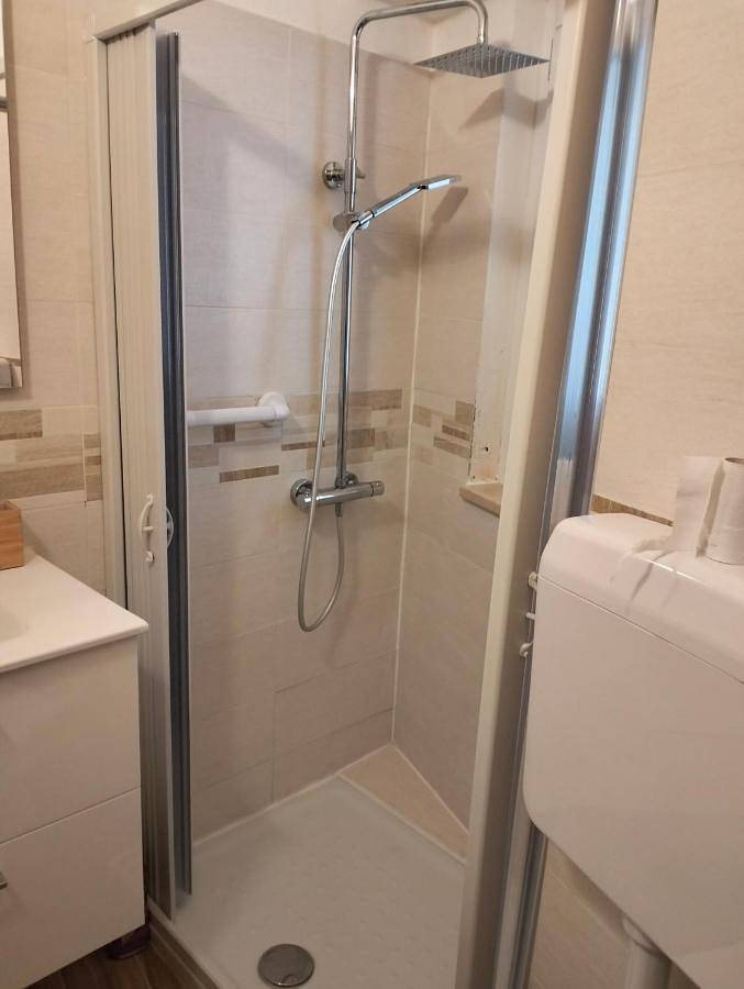 Gîte pour 4 personnes, avec balcon à Pratola Peligna - 3