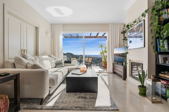 Appartement entier, Altos de La Quinta Penthouse in El Castillo de la Heredia, Benahavís