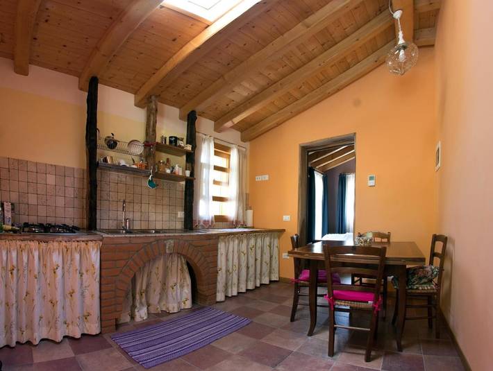 Entire apartment, Apartment 'Agriturismo Mulino La Vallina' with Mountain View, Shared Garden and Wi-Fi in Quero ( Belluno), Quero Vas