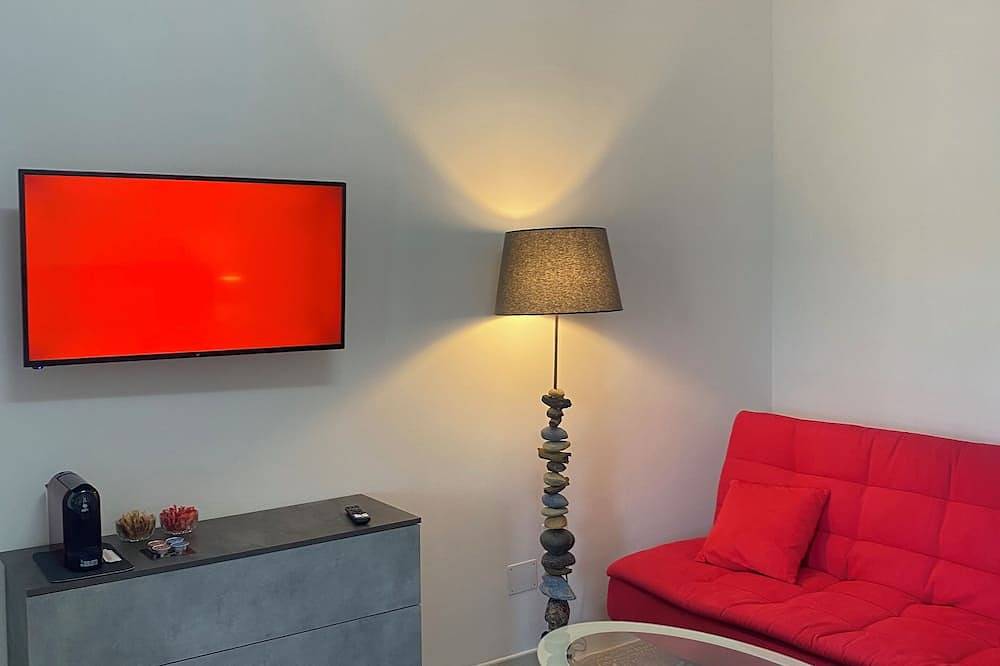 Appartamento intero, Mini Red Hub - Design Apartment \nvieni a immergerti nel verde!!! in Sant'Agapito, Matese