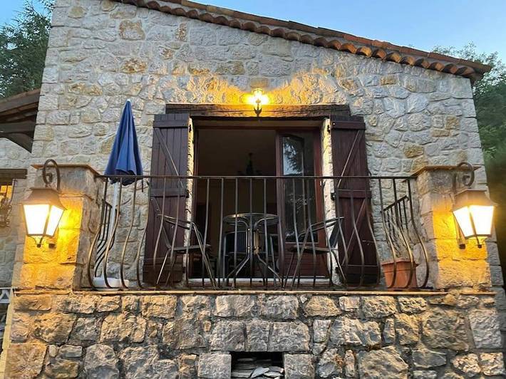 Location de vacances pour 4 personnes, avec vue et jardin à Cipières - 4