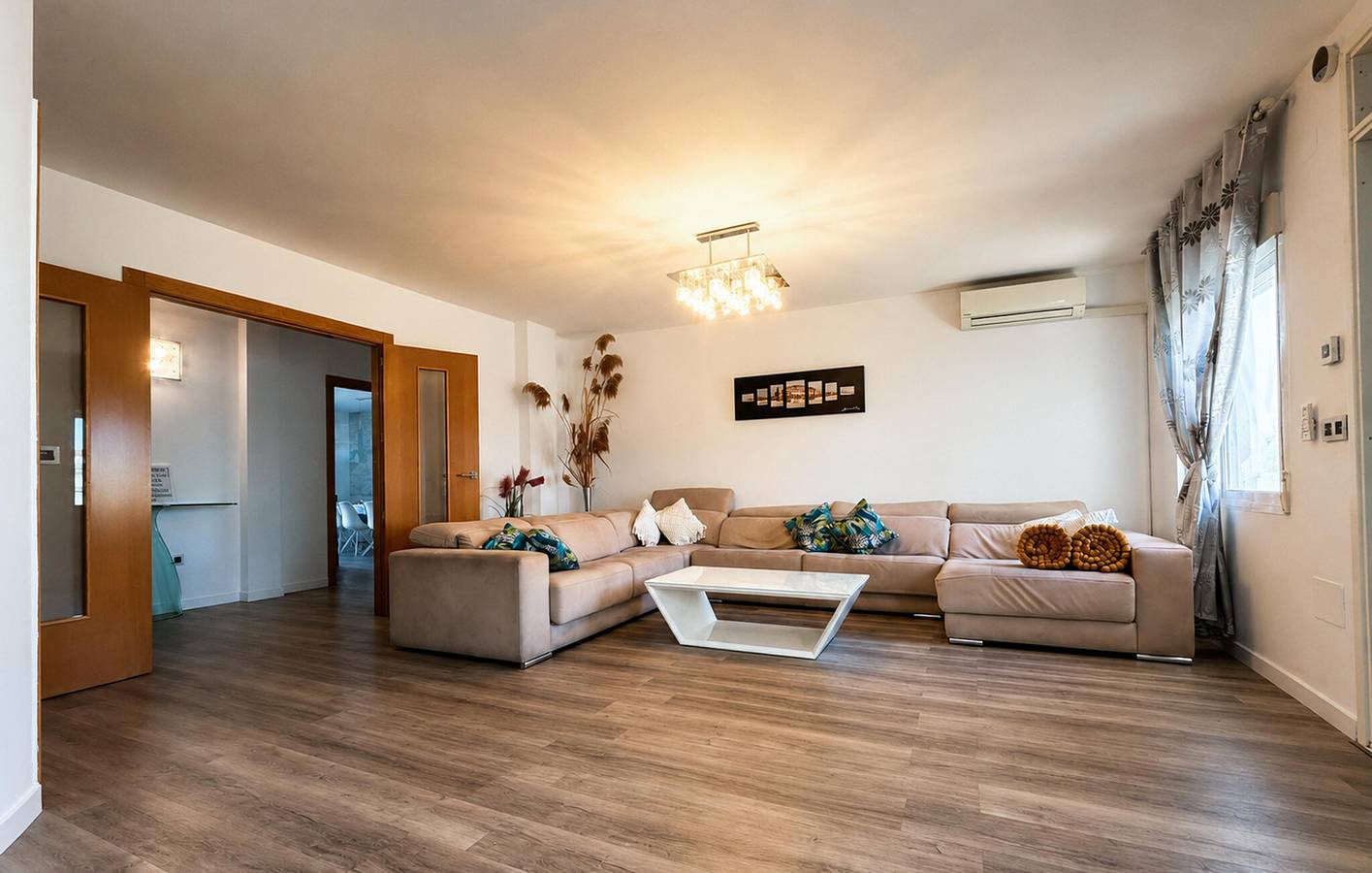 Relajante apartamento de 2 dormitorios con piscina y terraza en Las Torres de Cotillas in Las Torres de Cotillas, Interior de Murcia