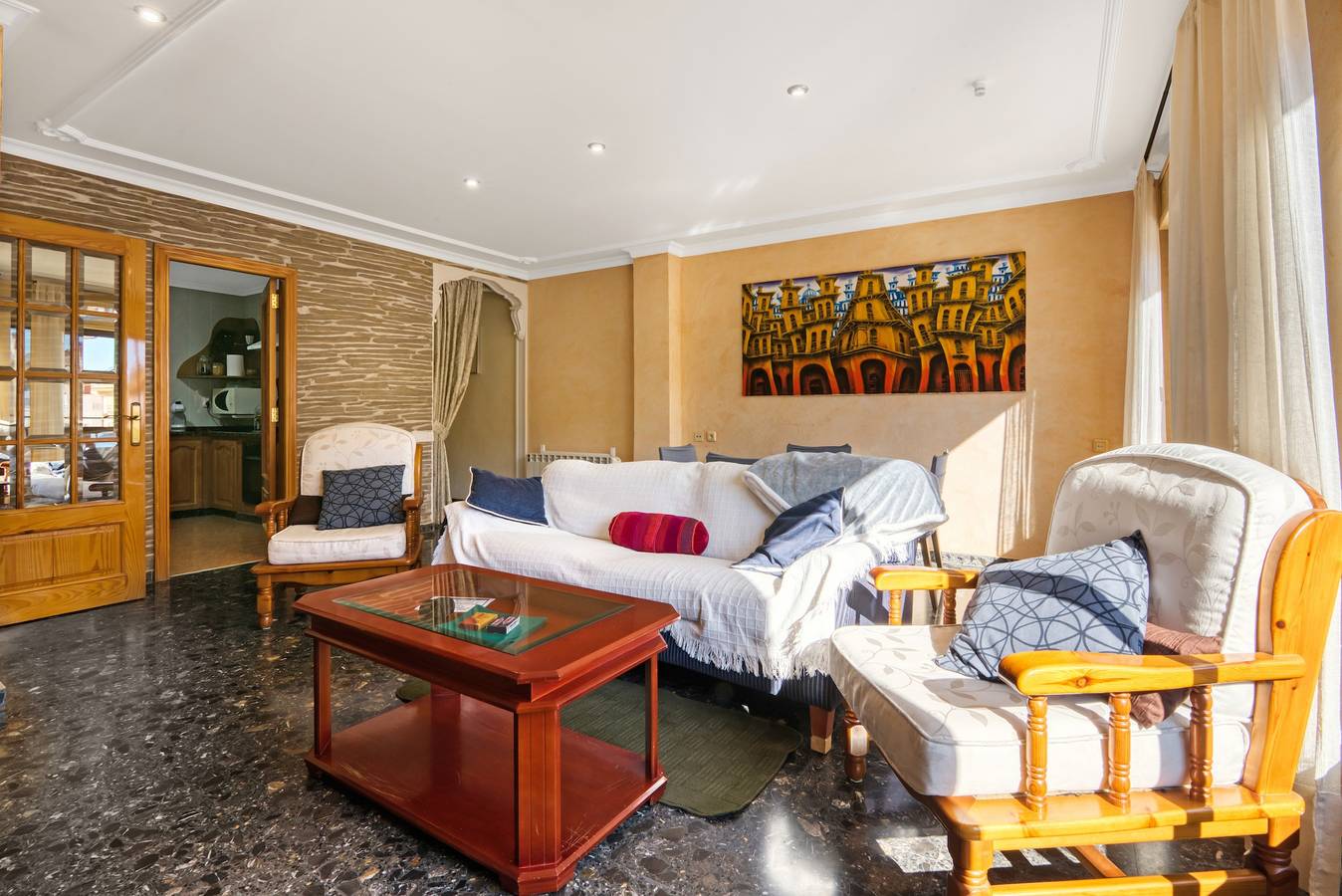 Apartamento entero, Apartamento 'Cal Guerrer' con vistas a la montaña, Wi-Fi y aire acondicionado in Mogente, Provincia de Valencia