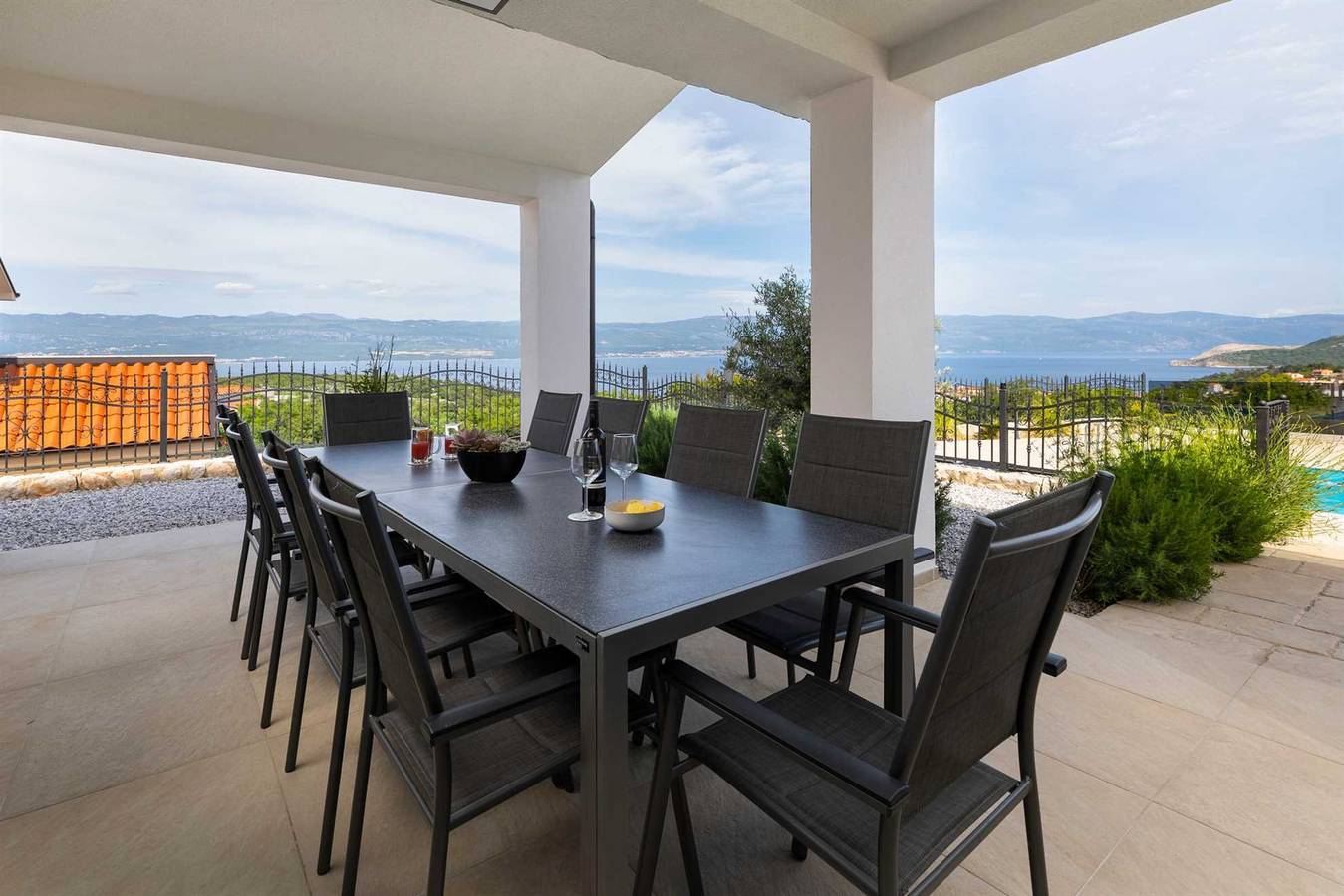 Villa pour 8 personnes avec jardin in Vrbnik, Krk