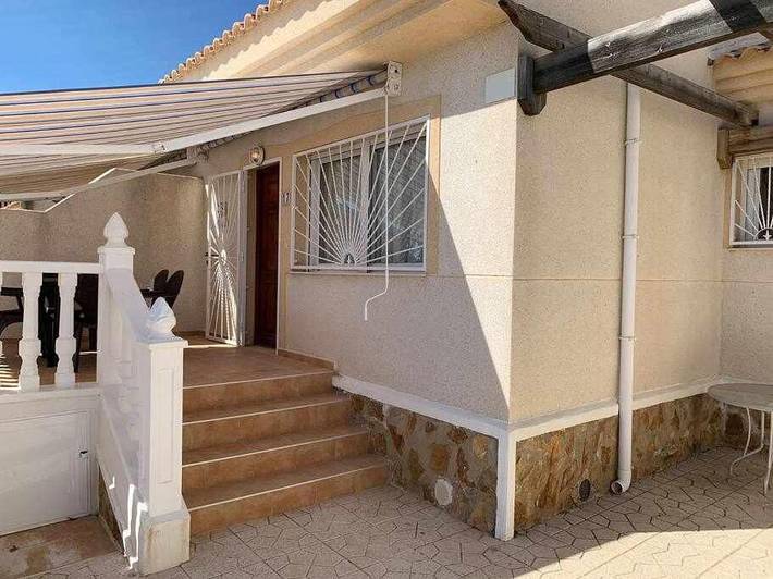 Gîte pour 4 personnes, avec terrasse et piscine ainsi que vue sur le lac et jardin dans Ciudad Quesada - 3