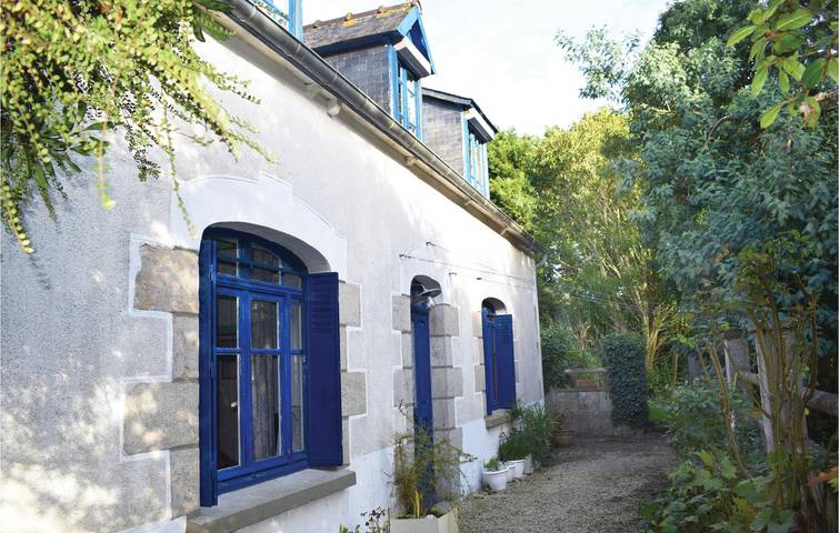 Location de vacances pour 4 personnes, avec Terrasse et Jardin à Plourivo