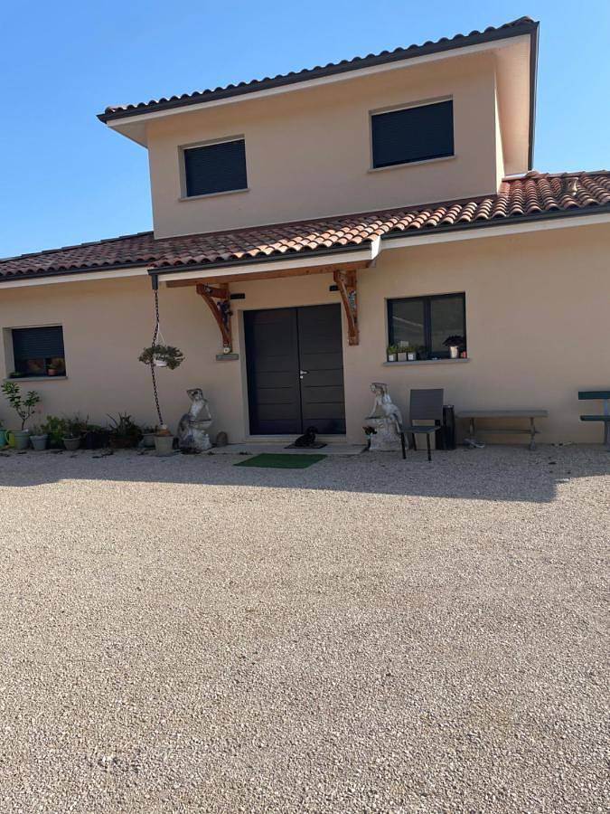 Maison d’hôte pour 2 personnes, avec jacuzzi ainsi que jardin et piscine à Tour-de-Faure - 2