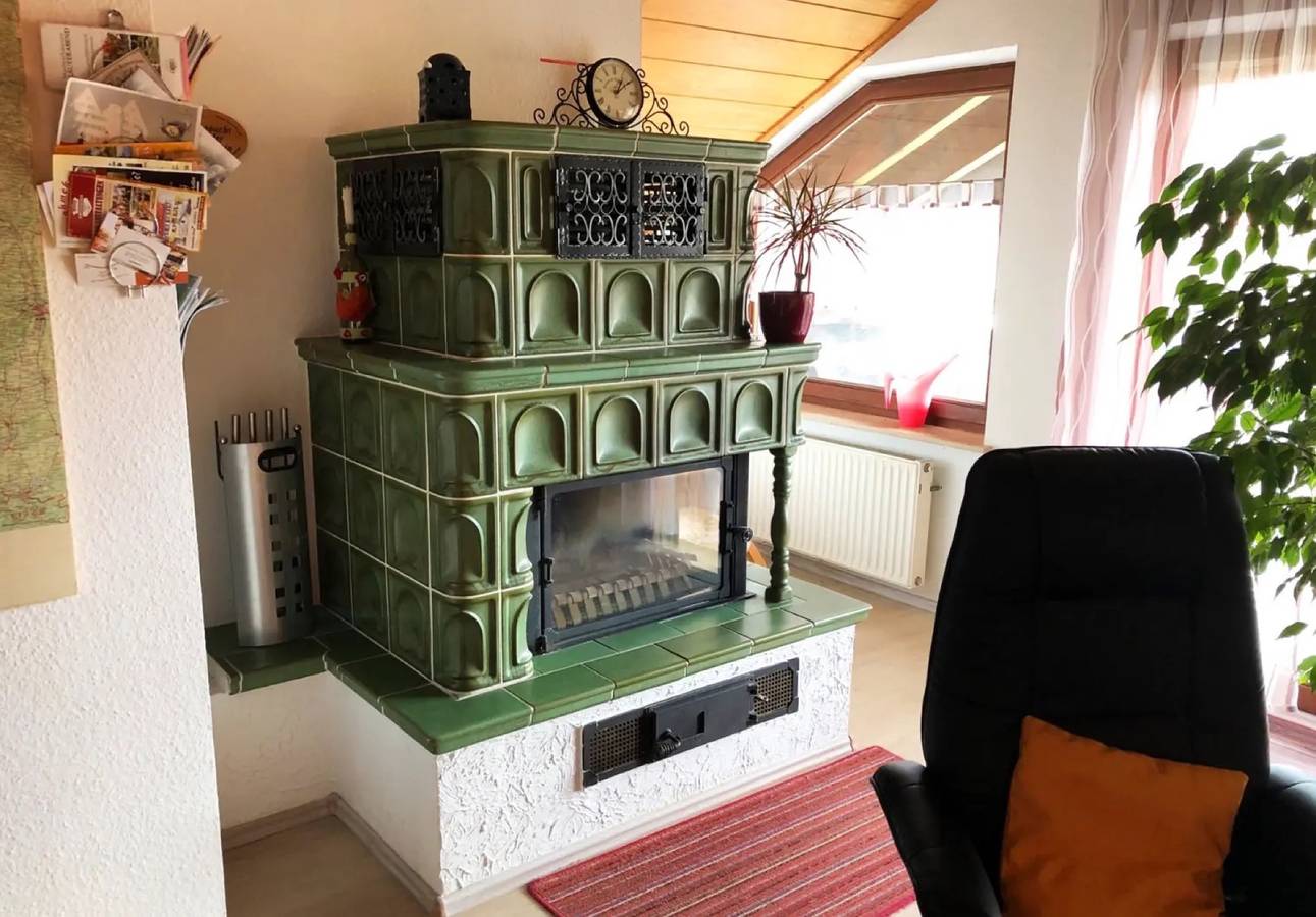 Ganze Wohnung, Ferienwohnung Tannhausen mit privatem Garten, Balkon und Wlan in Aulendorf, Oberschwaben