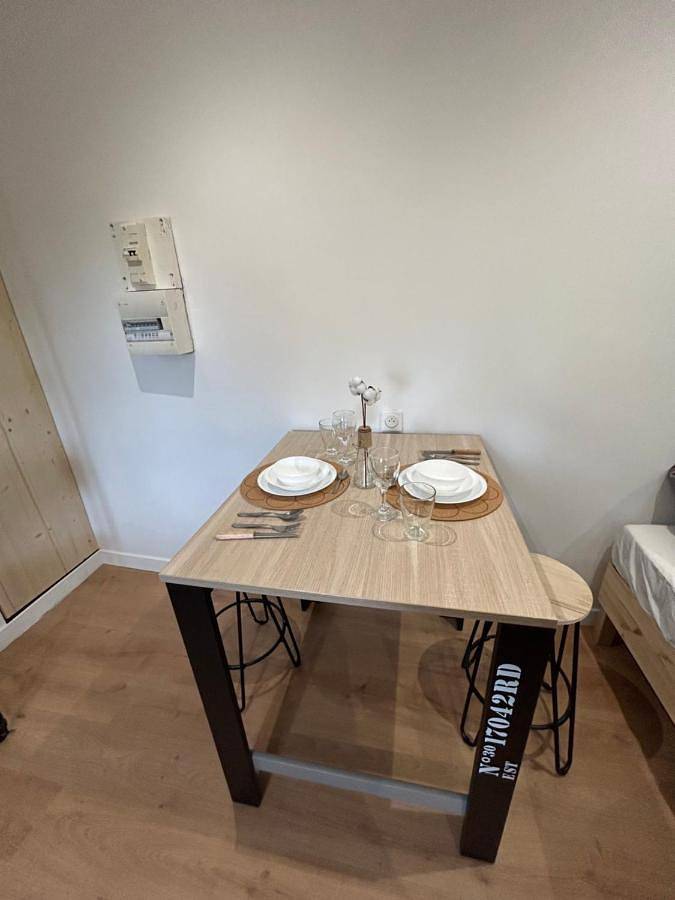 Gîte pour 2 personnes, avec Terrasse à Villeneuve-le-Roi - 2