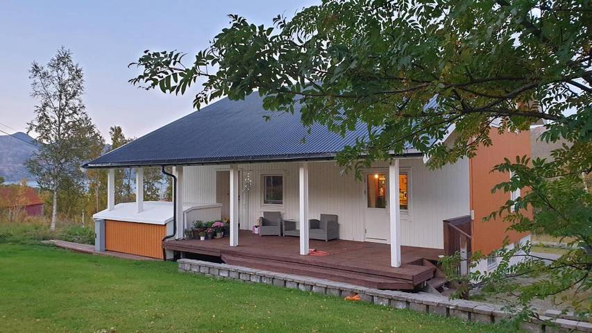 Location de vacances pour 8 personnes, avec vue et jardin dans Tromsø - 2