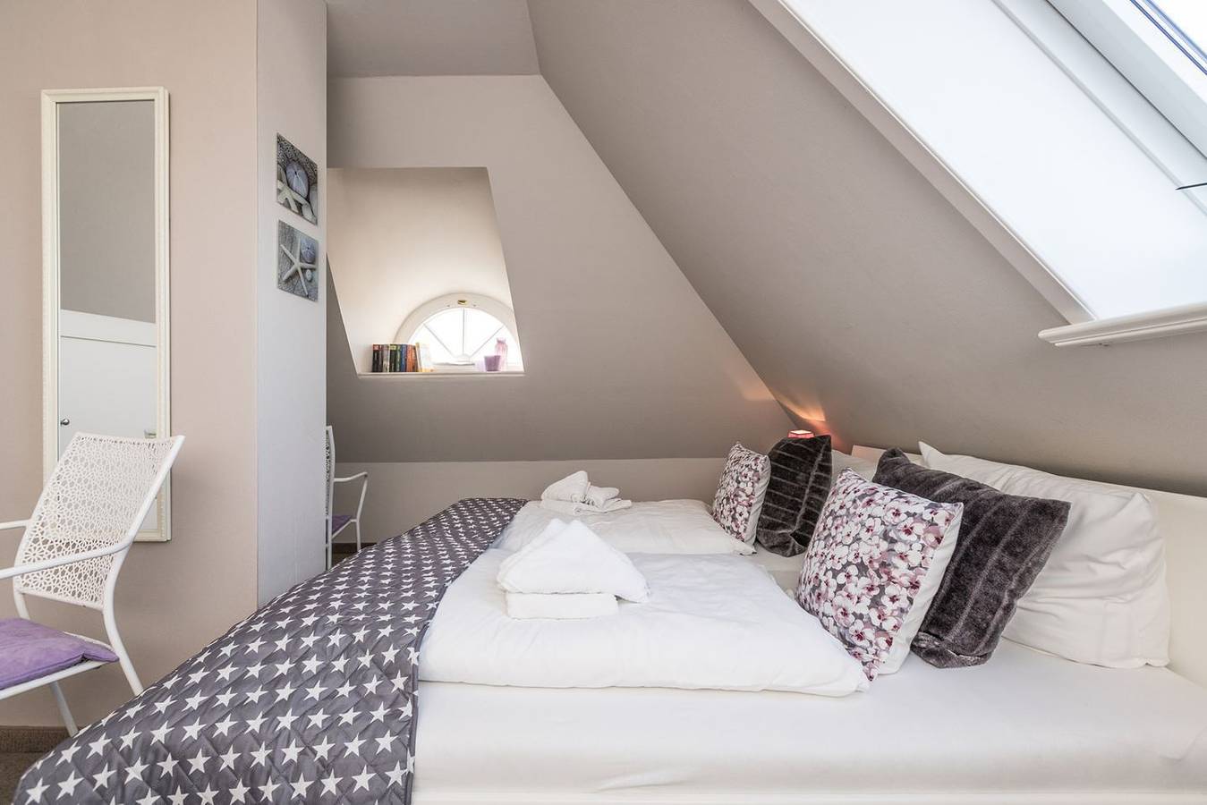 Ganze Wohnung, Wunderschöne Ferienwohnung mit Sauna, Indoor-Pool und Fitnessraum in Keitum in Keitum, Sylt (Gemeinde)