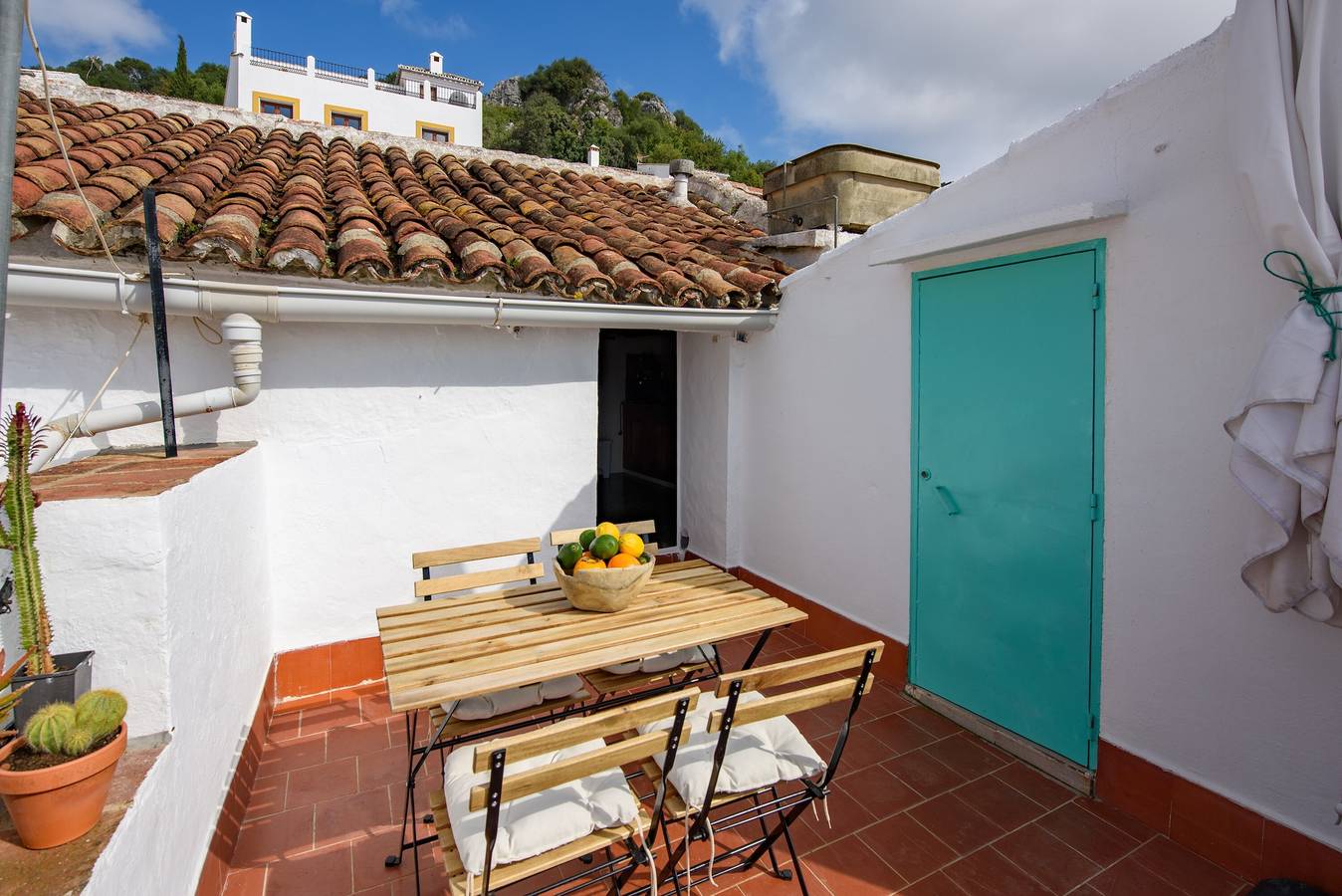 Appartement entier, Maison de vacances 'La Casa De Eva' avec vue sur la montagne, terrasse partagée et Wi-Fi in Gaucín, Province de Málaga