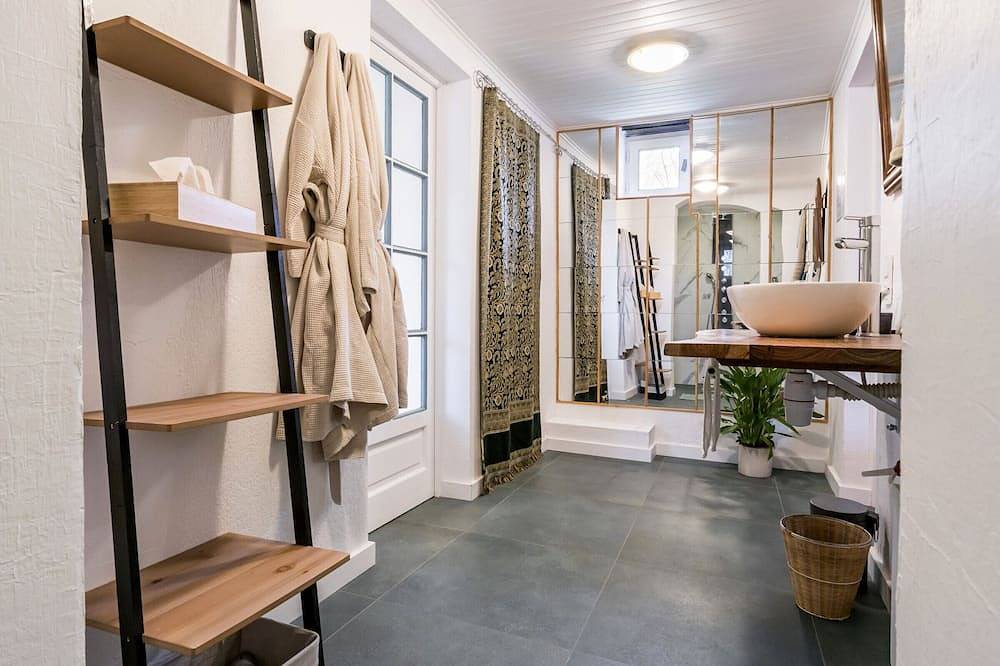 Charming Nature Retreat: Spacious Suite, Modern Comfort, Yoga & Eco-Friendly Amenities in Blain, Chateaubriant e dintorni