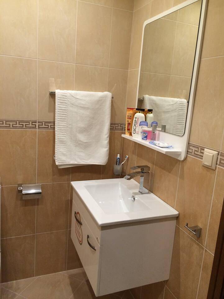 Ganze Ferienwohnung, 2-Bed - Sleeps 4 - w Parking in Blagoewgrad, Nationalpark Rila