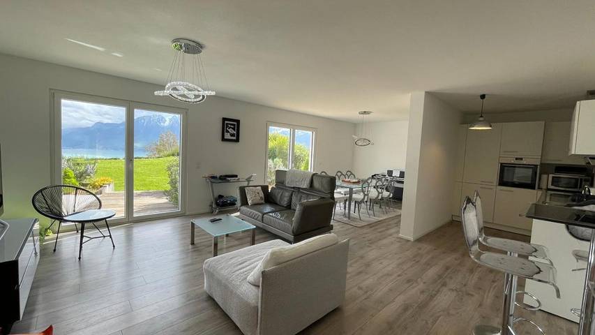 Gîte pour 5 personnes, avec terrasse et vue sur le lac ainsi que vue et jardin dans Chardonne - 2