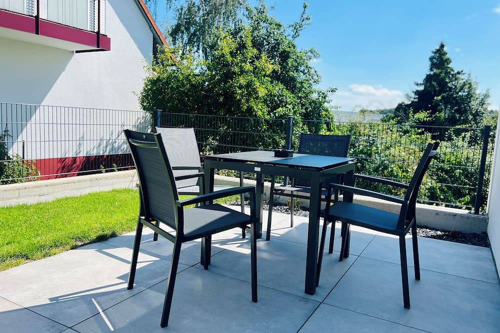 Ganze Wohnung, Stilvolle 1-Zi-Wohnung + Terrasse in Herzogenaurach, Franken