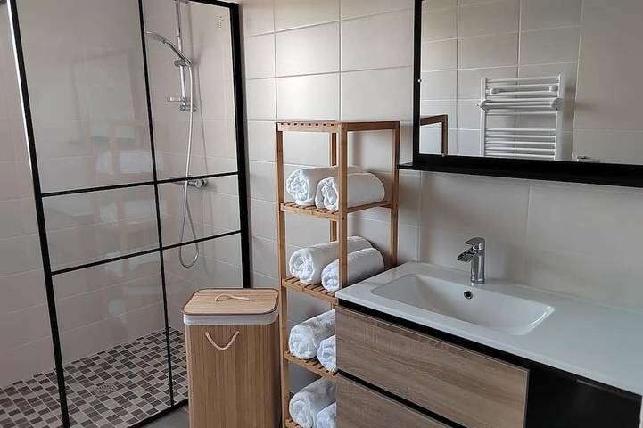 Location de vacances pour 6 personnes, avec jardin et terrasse à Villiers-sur-Tholon - 4