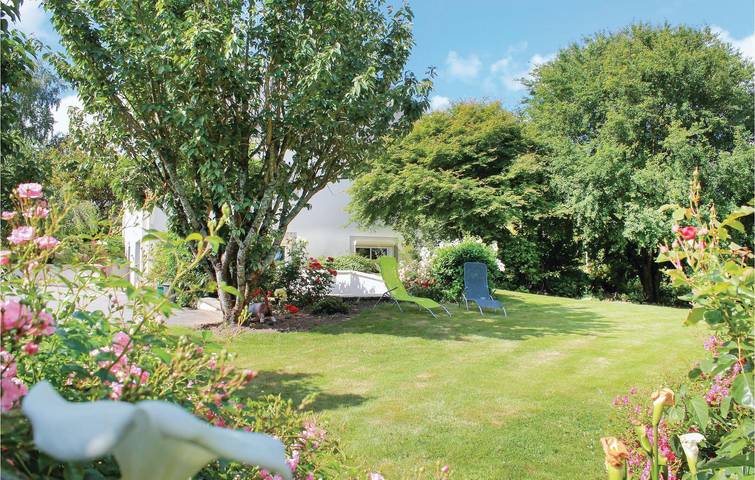 Ganze Ferienwohnung, Muzillac Wohnung: Heizung, Parkplatz, TV, Gefrierschrank & WiFi in Muzillac, Côte des Mégalithes