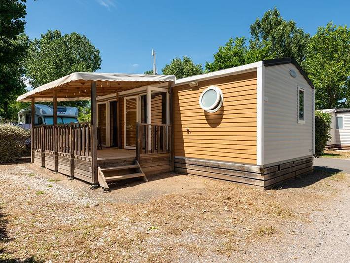 Flower Camping Le Rochelongue - Mobilheim 4 personen - Mobilheim Premium 28m² - 2 Schlafzimmer - Tv + klimatisiert + Geschirrspüler 4 pers. in Cap d'Agde, Agde