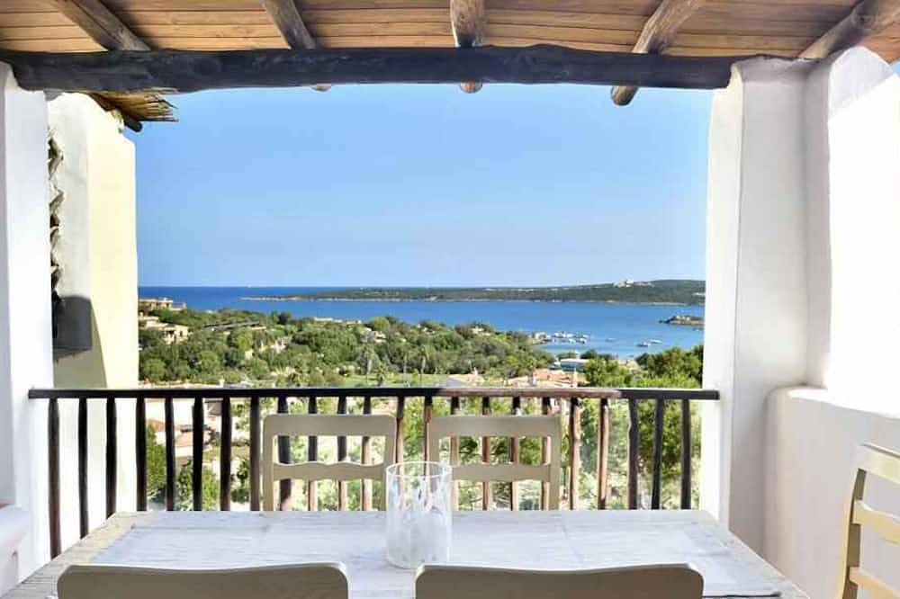 Ganze Wohnung, Ferienwohnung mit Meeresblick in Punta De Su Turrione, Nurra