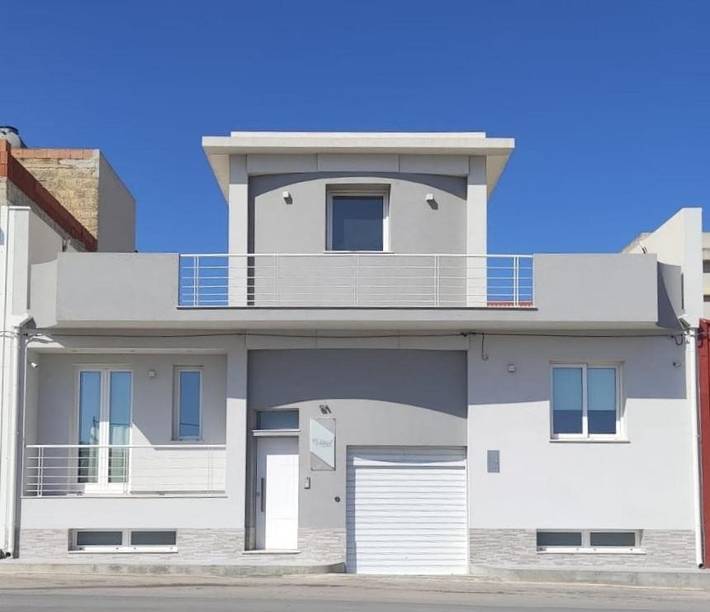 Chambre d’hôte pour 4 personnes, avec Balcon et Terrasse à Avola