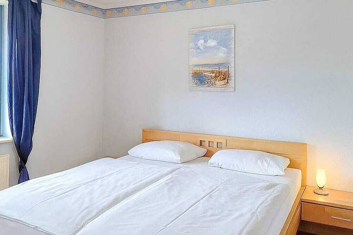 Fühlen Sie sich Zuhause in unseren Ferienhaus nur 300 Meter vom Meer entfernt in Friedrichskoog-Spitze, Friedrichskoog