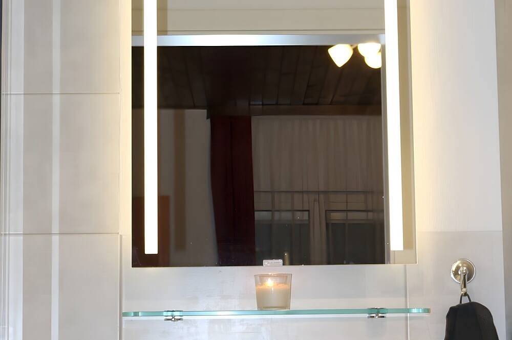 Ganze Wohnung, Ferienwohnung Schwörerhof mit Bergblick, privater Terrasse und Wlan in Schuttertal, Hochschwarzwald