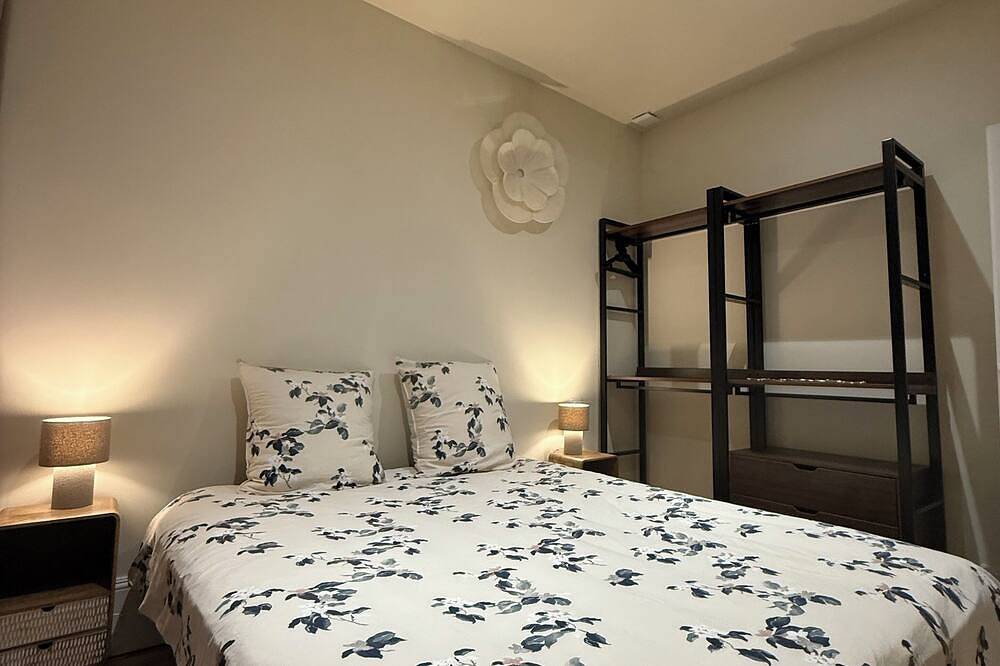 Entire apartment, The Haussman Suite in Guéret, Guéret region