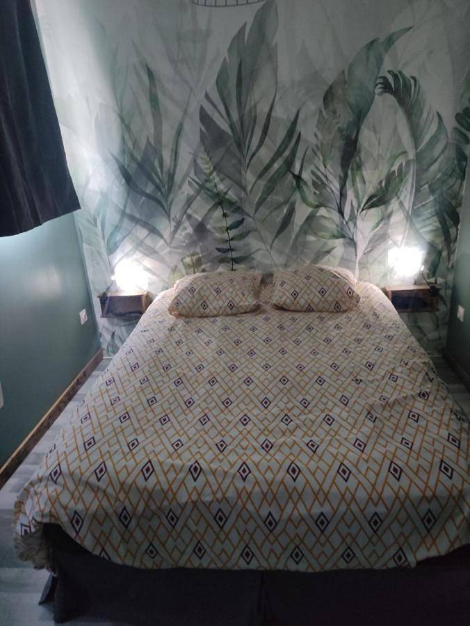 Location de vacances pour 6 personnes, avec terrasse à Saint-Quentin-la-Motte-Croix-au-Bailly - 3