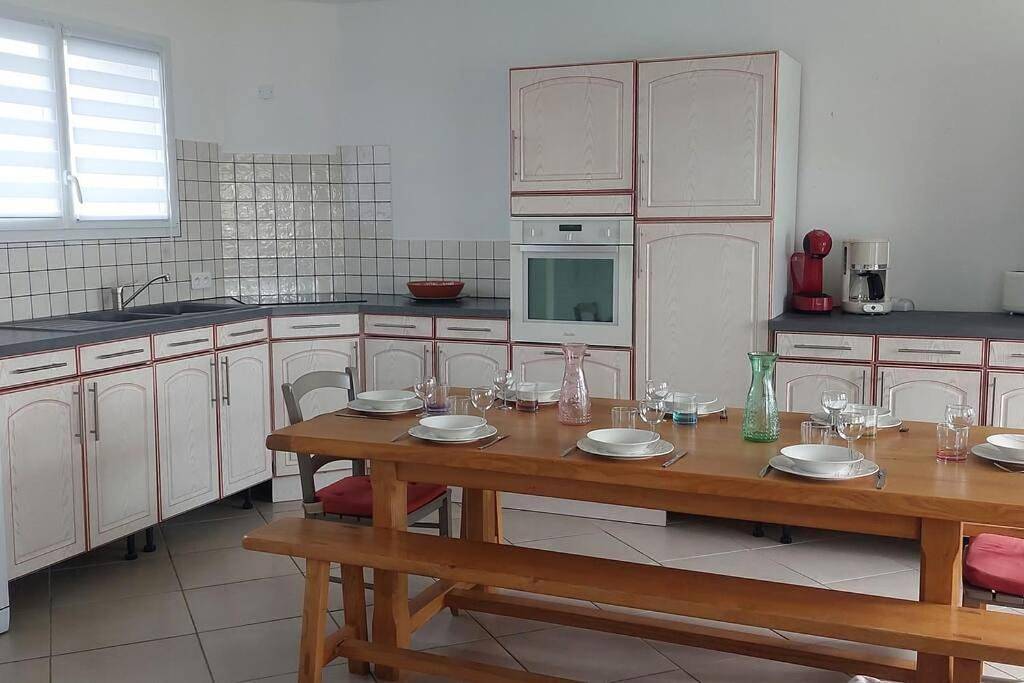 Three-Bedroom House in Chambretaud, Vallée de la Loire