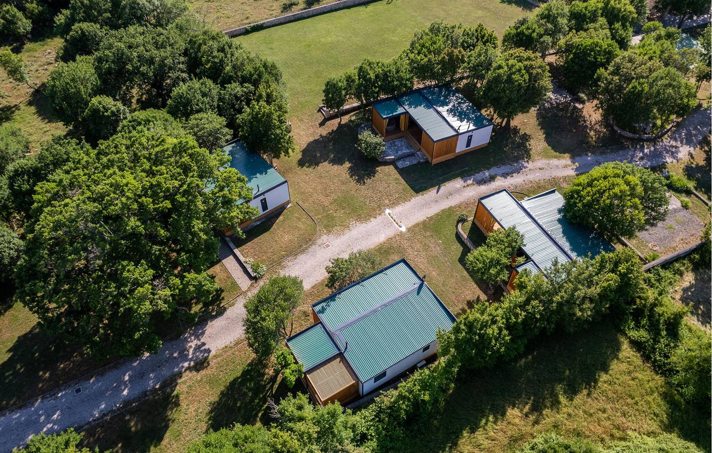 Reizende Ferienwohnung mit Pool, Terrasse und WLAN in der Nähe von Obrovac und Zrmanja in Obrovac, Zadar