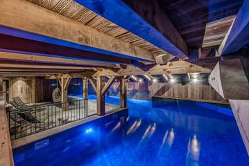 Gîte pour 4 personnes, avec sauna et piscine ainsi que balcon et vue dans Office De Tourisme De Val D Isere