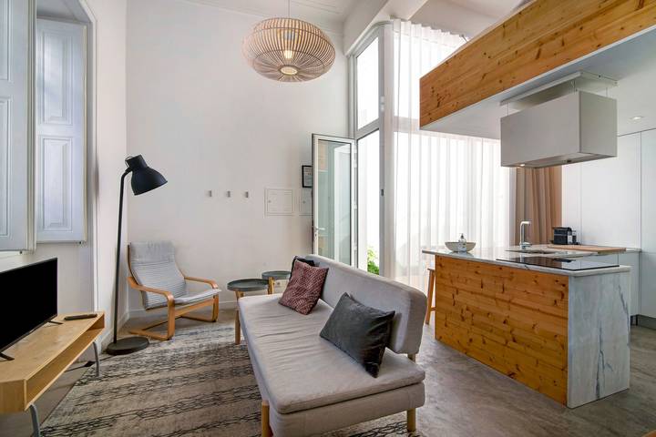 Studio entier, Studio 'Casa Vermelha I' avec terrasse, Wi-Fi et climatisation in Sé (Faro), Faro (Sé e São Pedro)