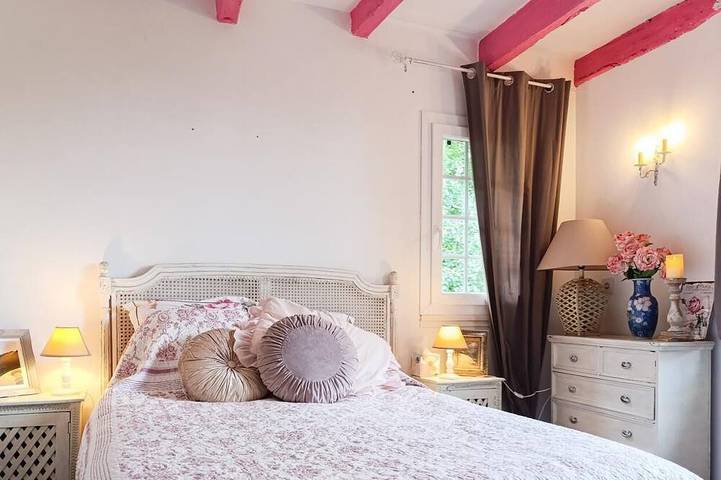 Location de vacances pour 5 personnes, avec jardin à Lavergne - 4