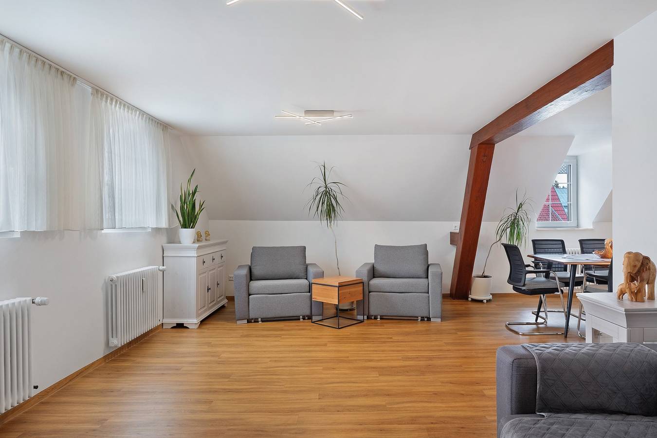 Ganze Wohnung, Apartment 'Mit 75qm' mit Balkon und Wlan in Müllheim, Südschwarzwald