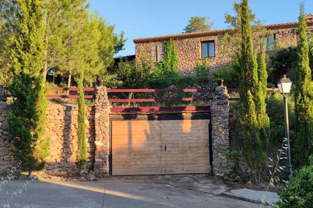 Three-Bedroom Chalet in Matet, Parc Natural de la Serra d'Espadà