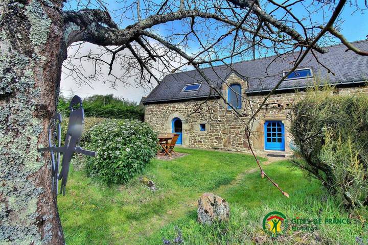 Gîte pour 6 personnes, avec Terrasse ainsi que Jardin et Vue à Brech - 3