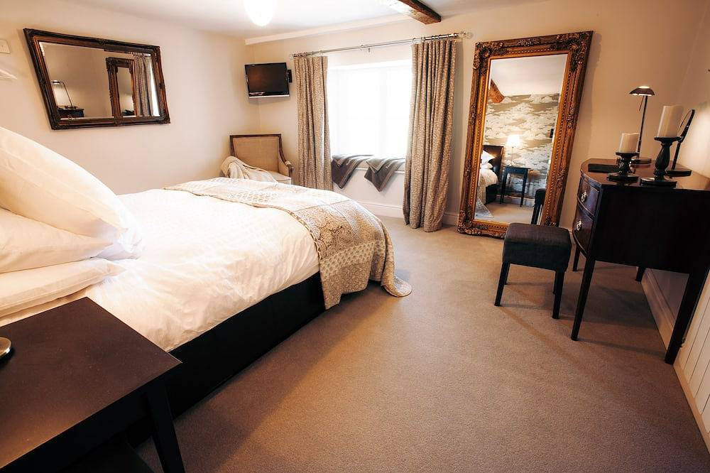 Luxurious Cottage with Hot Tub. 19 miles from Windermere. in Yorkshire Dales National Park