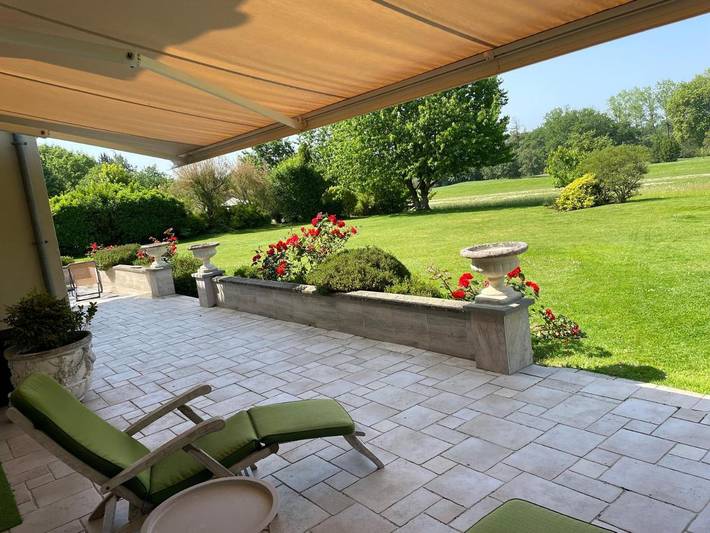 Chambre d’hôte pour 2 personnes, avec Terrasse ainsi que Jardin et Piscine