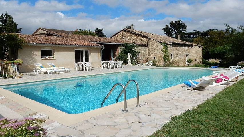 Maison de vacances pour 8 personnes, avec terrasse ainsi que piscine et jardin